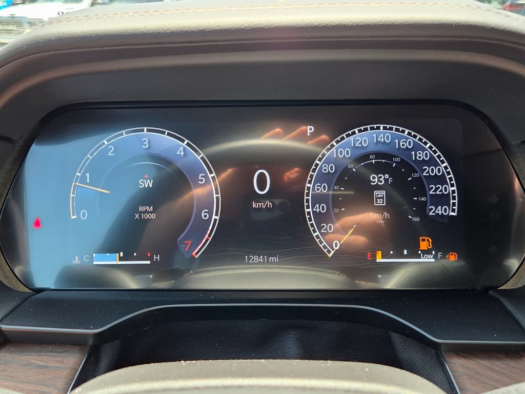 Used 2025 Jeep Grand Cherokee Summit AWD/4WD image 31