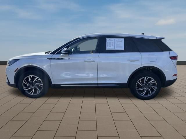 Used 2024 Lincoln Corsair AWD w/ Equipment Group 101A image 4