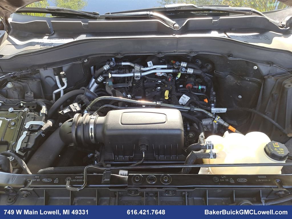 Used 2022 Ford Explorer XLT w/ XLT Sport Appearance Package image 33