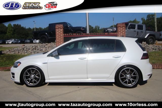 Used 2017 Volkswagen Golf R 4-Door AWD/4WD image 4