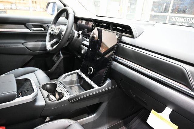 New 2026 GMC Terrain Denali w/ LPO, Floor Liner Package image 13