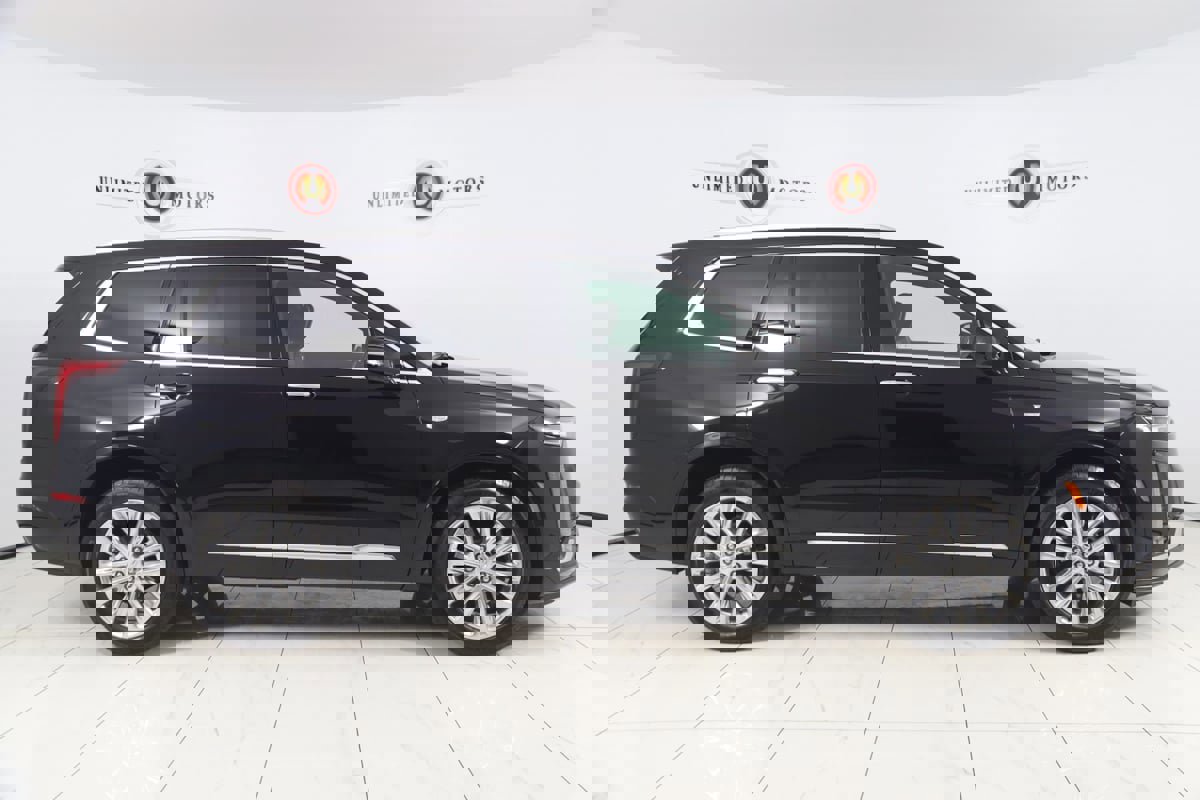 Used 2024 Cadillac XT6 Premium Luxury w/ LPO, Floor Liner Package AWD/4WD image 2
