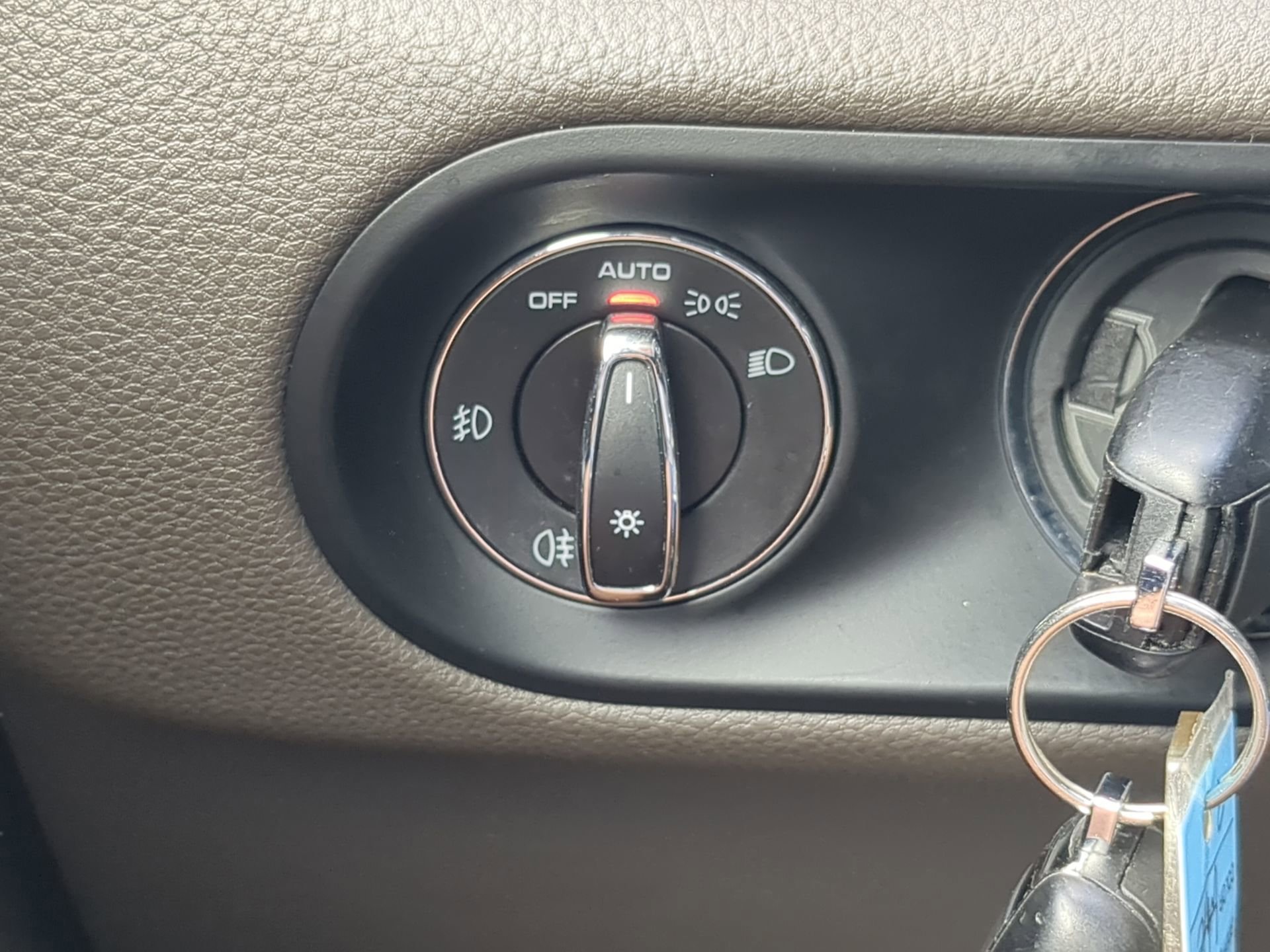 Used 2018 Porsche Macan image 56