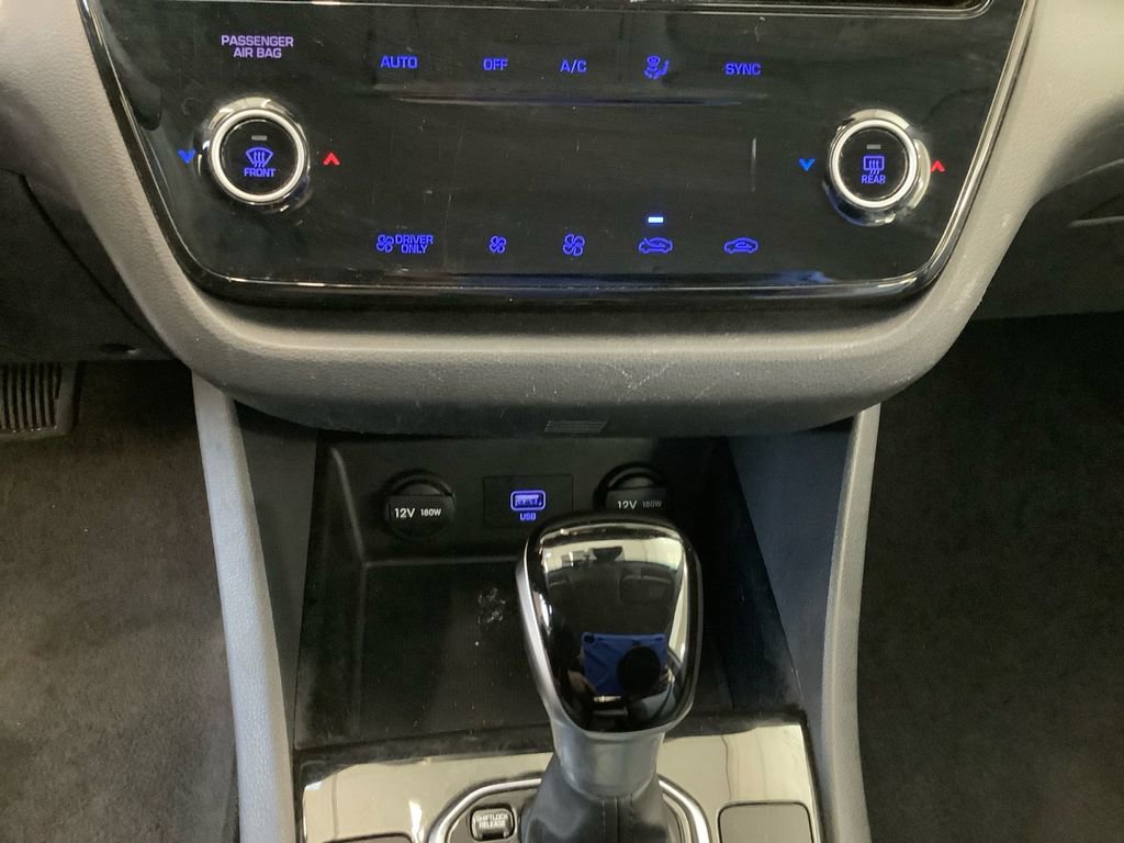 Used 2020 Hyundai Ioniq Blue image 28