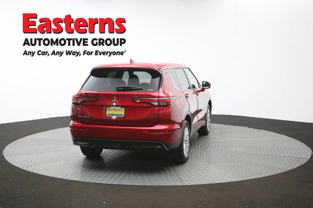 Used 2024 Mitsubishi Outlander ES AWD/4WD image 38