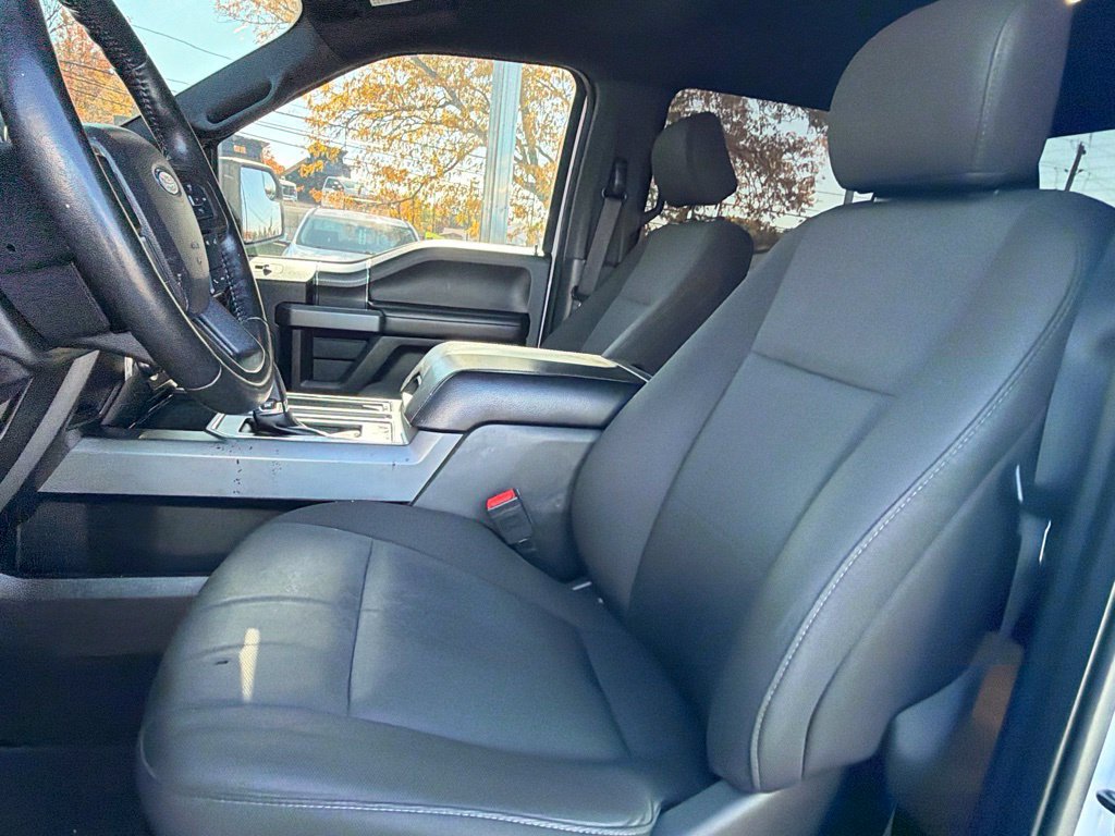 Used 2018 Ford F150 XLT w/ Equipment Group 302A Luxury AWD/4WD image 8