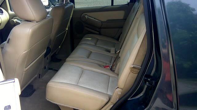 Used 2009 Mercury Mountaineer Premier image 9