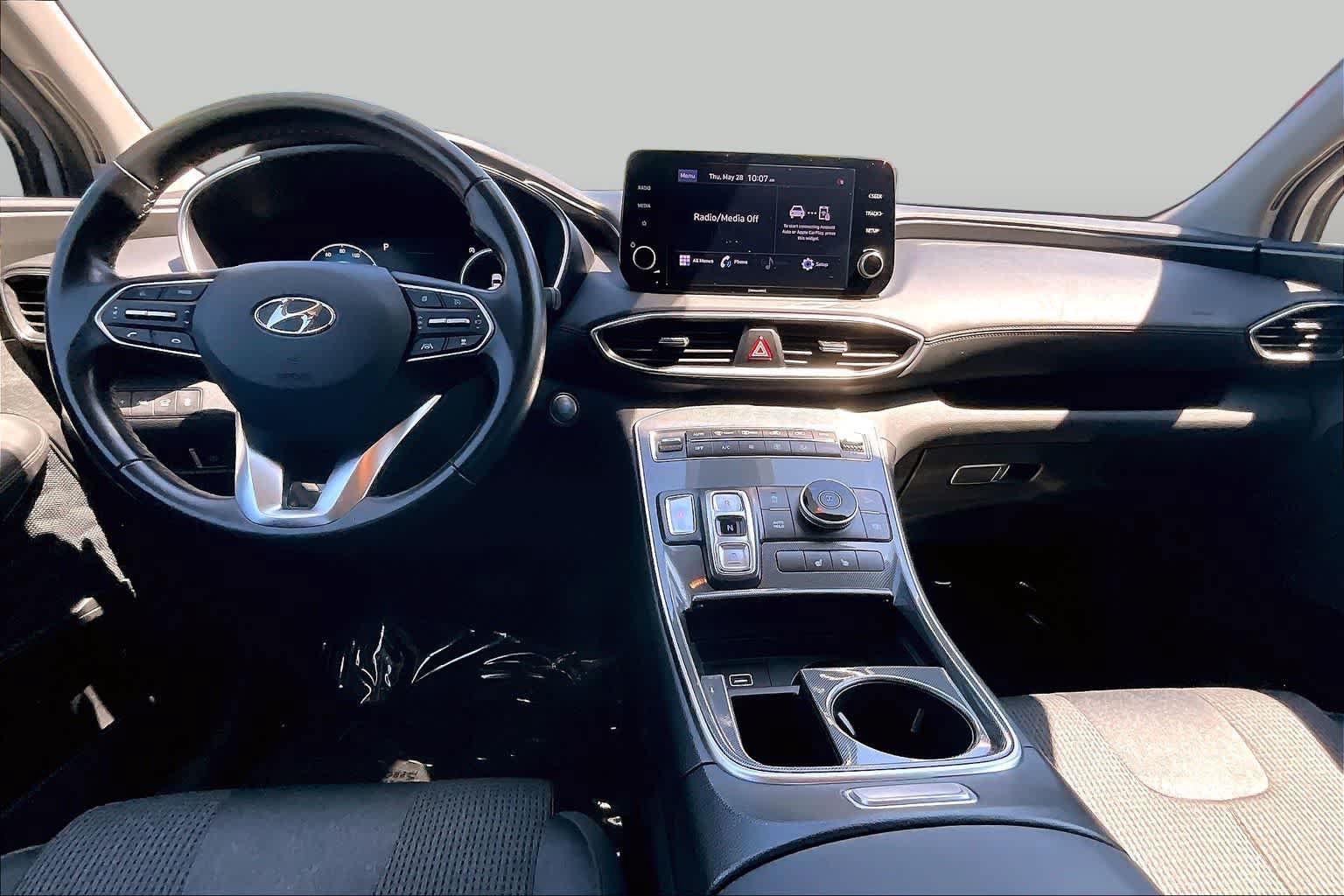 Used 2022 Hyundai Santa Fe XRT w/ Winter Weather Package AWD/4WD image 15