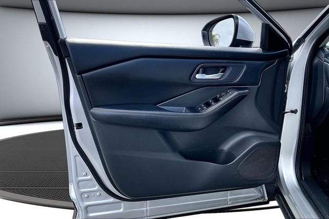 Certified 2024 Nissan Rogue SV image 20