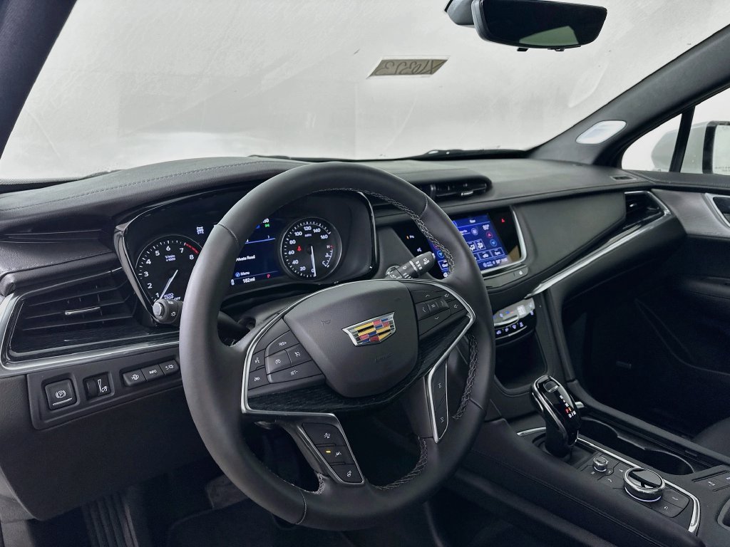New 2026 Cadillac XT5 Premium Luxury w/ Driver Assist Package AWD/4WD image 9