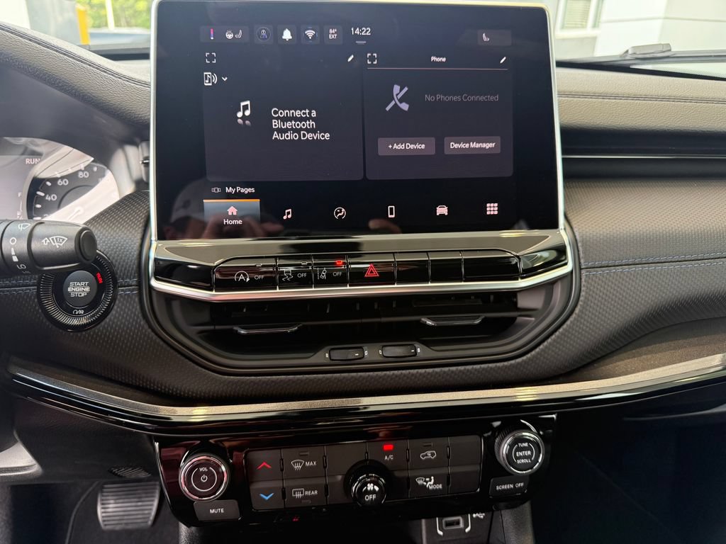 New 2026 Jeep Compass Latitude AWD/4WD image 11
