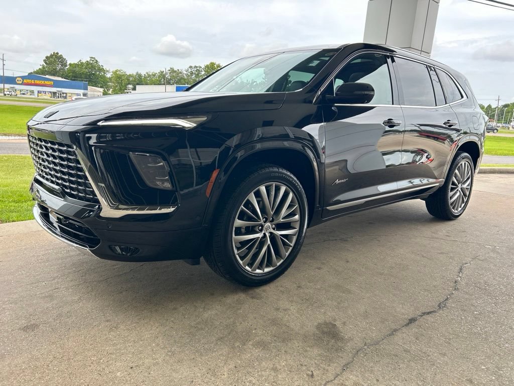 Used 2026 Buick Enclave Avenir w/ Super Cruise Package FWD image 4