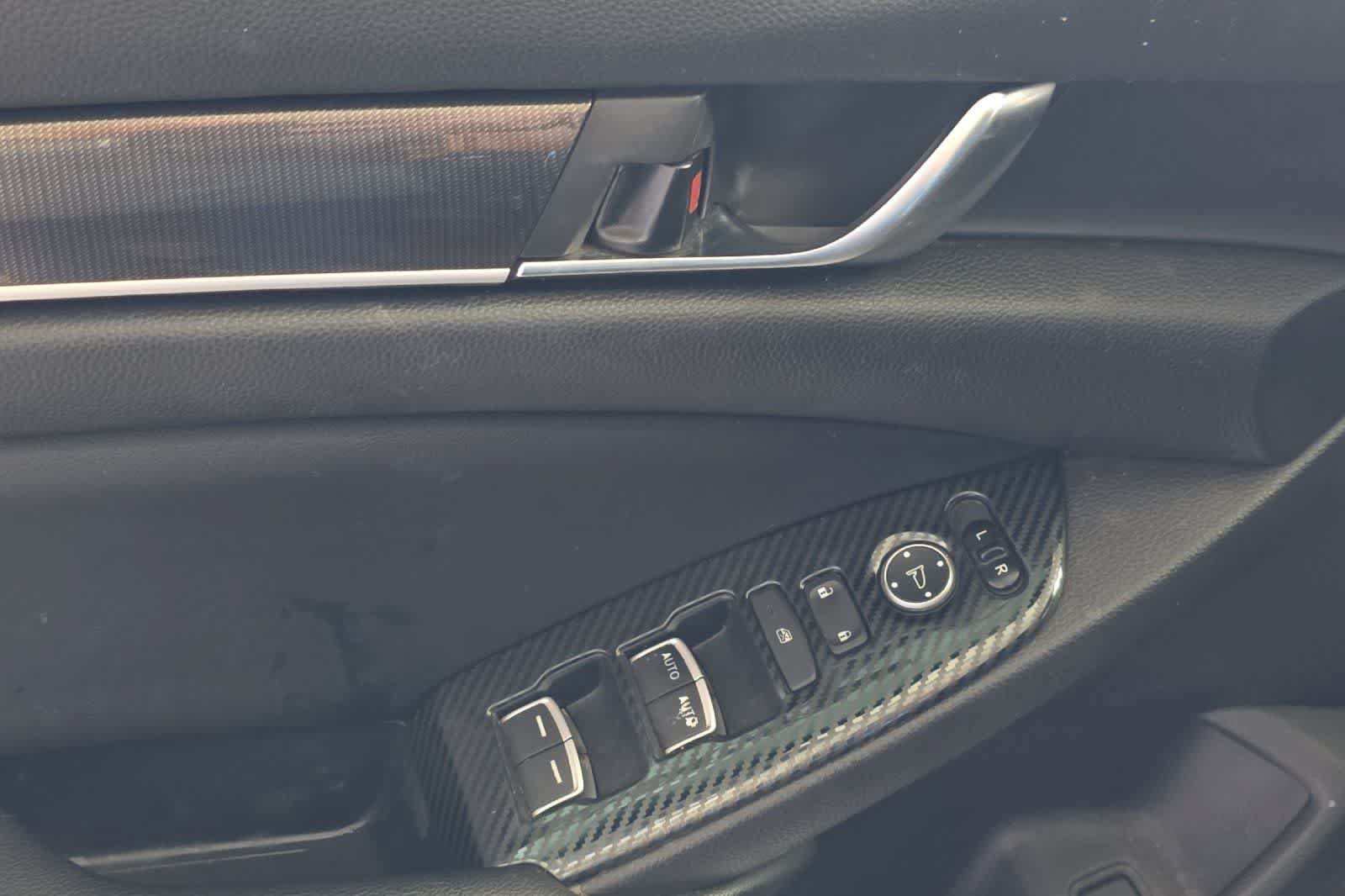 Used 2020 Honda Accord Sport image 15