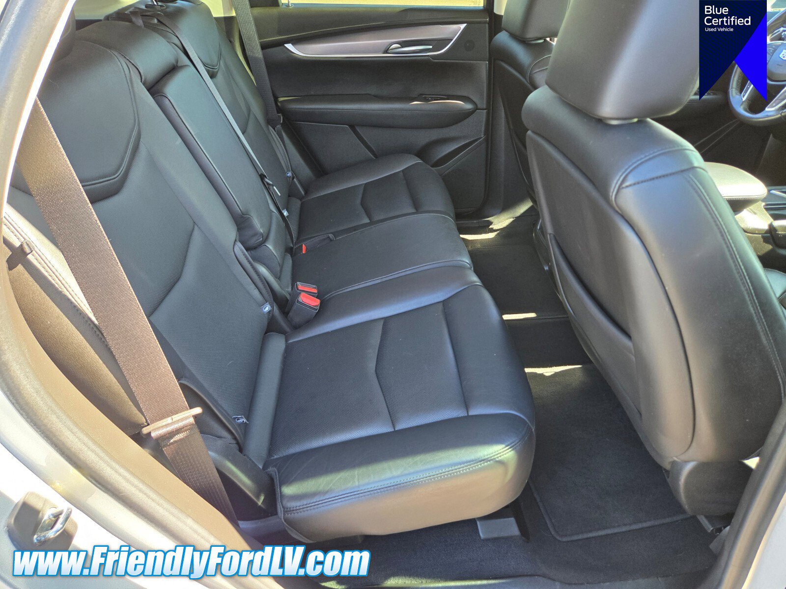 Used 2019 Cadillac XT5 Luxury w/ Advanced Security Package FWD image 14