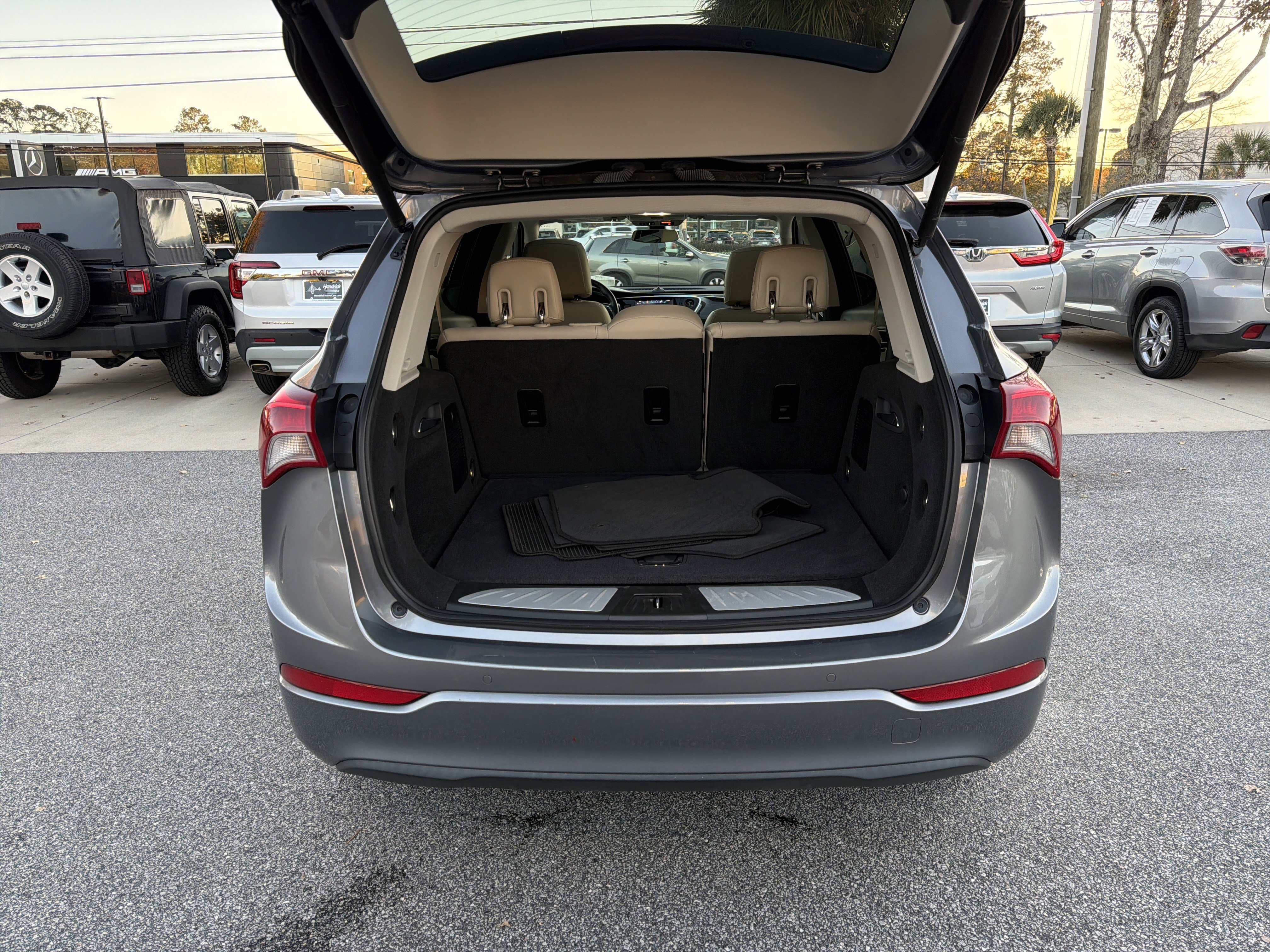 Used 2019 Buick Envision Essence image 34