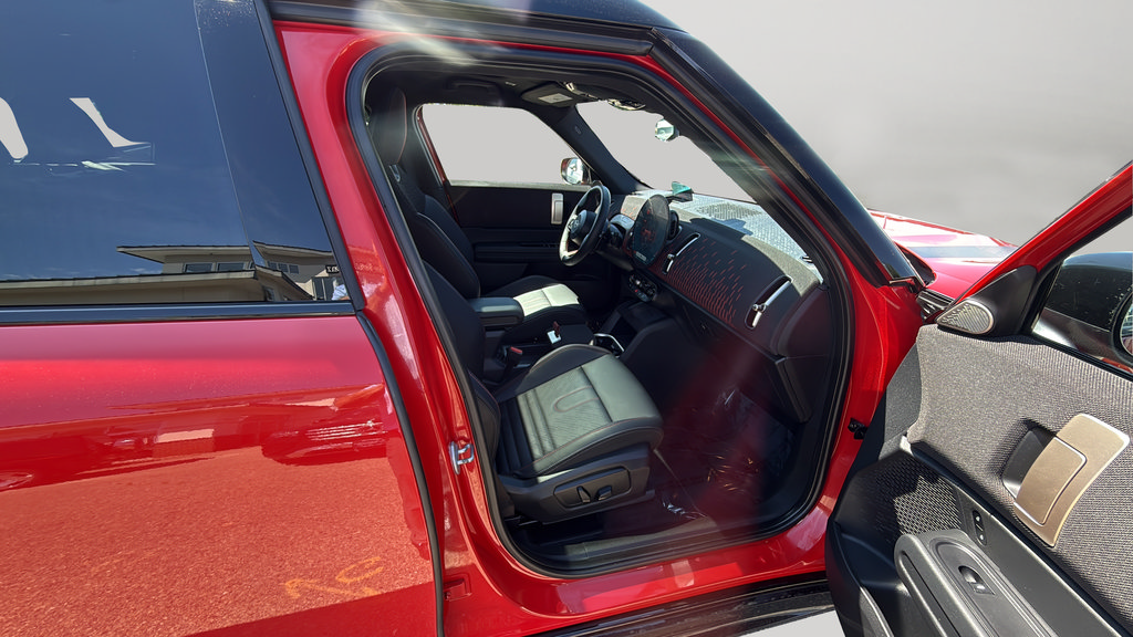 Used 2026 MINI Cooper Countryman John Cooper Works w/ Comfort Package Max AWD/4WD image 22