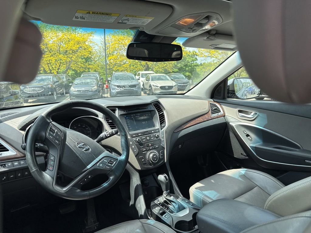 Used 2017 Hyundai Santa Fe Limited AWD/4WD image 26