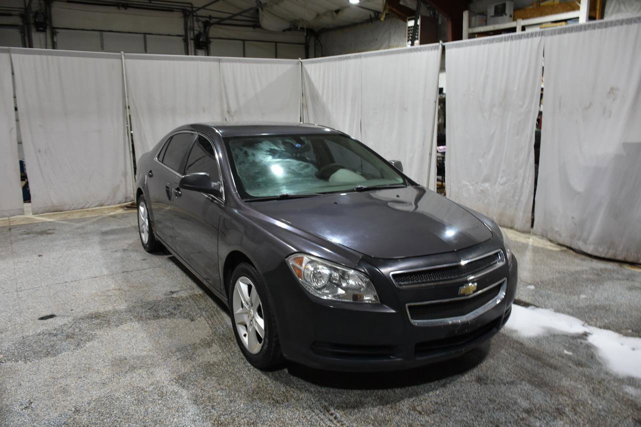 Used 2011 Chevrolet Malibu LS w/ LPO, Convenience Package image 3