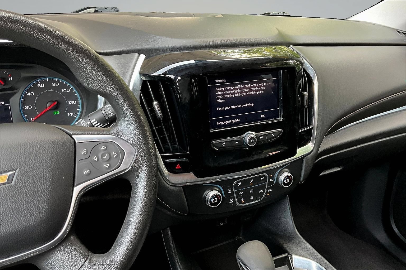 Used 2021 Chevrolet Traverse LS FWD image 8