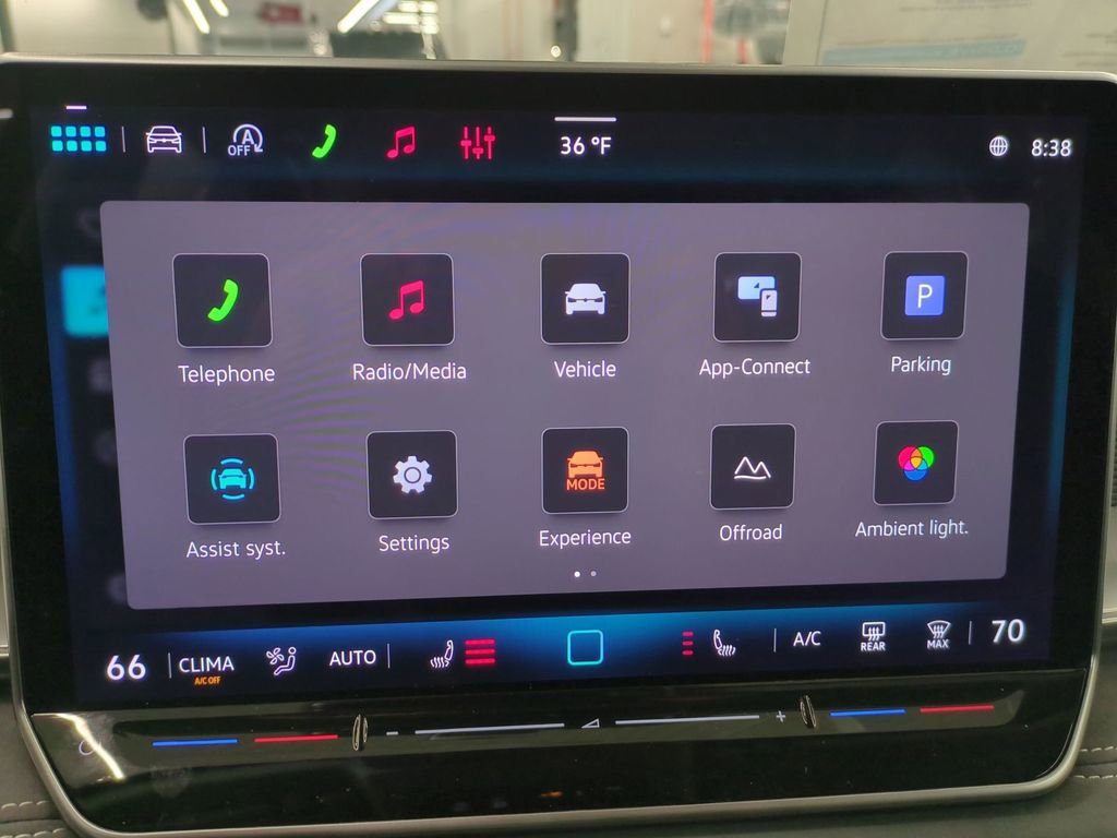 New 2026 Volkswagen Tiguan SE image 21