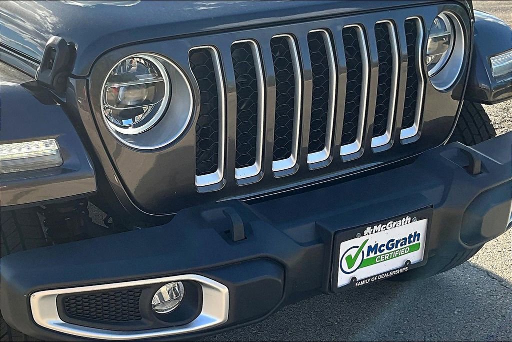 Used 2021 Jeep Wrangler Unlimited Sahara w/ Cold Weather Group image 32