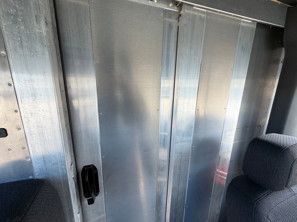 Used 2024 Chevrolet Brightdrop 600 w/ Commercial Equipment Package AWD/4WD image 16