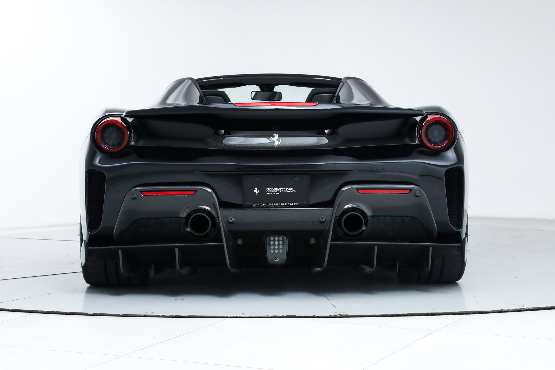 Certified 2019 Ferrari 488 Pista Spider image 9