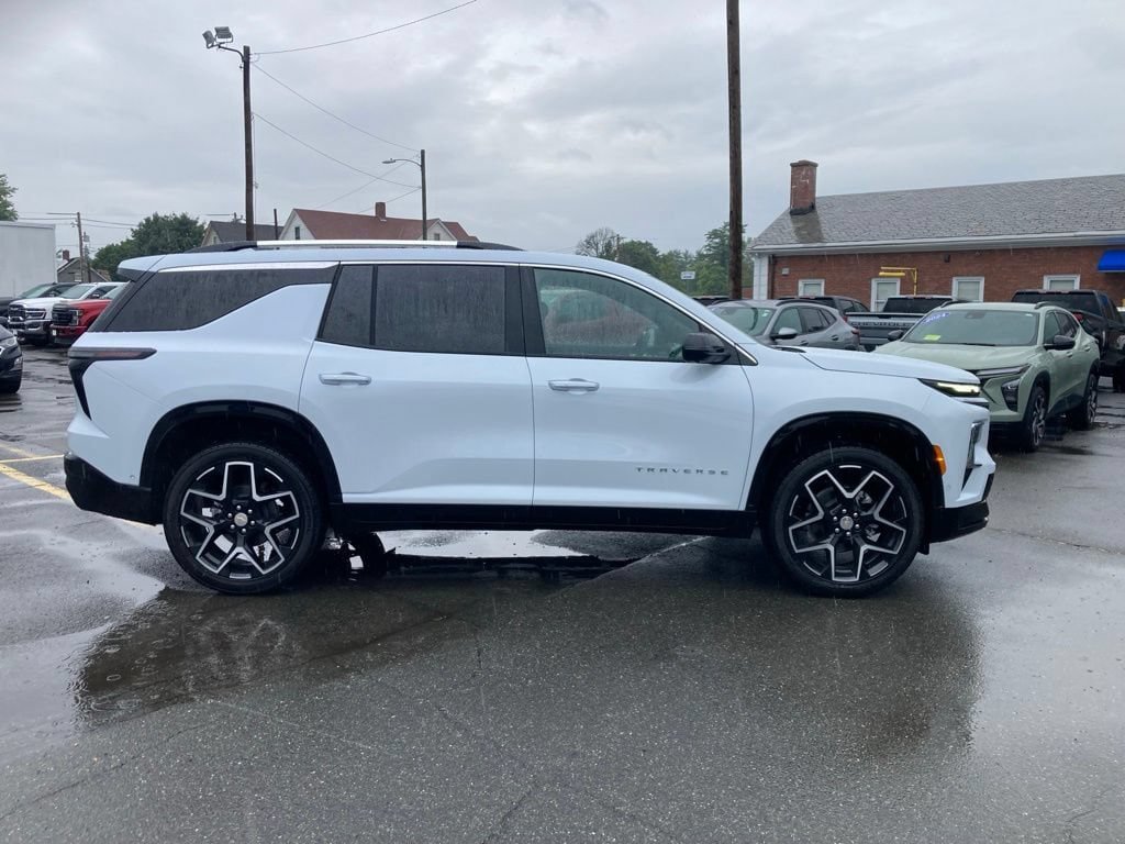 New 2026 Chevrolet Traverse High Country AWD/4WD image 32