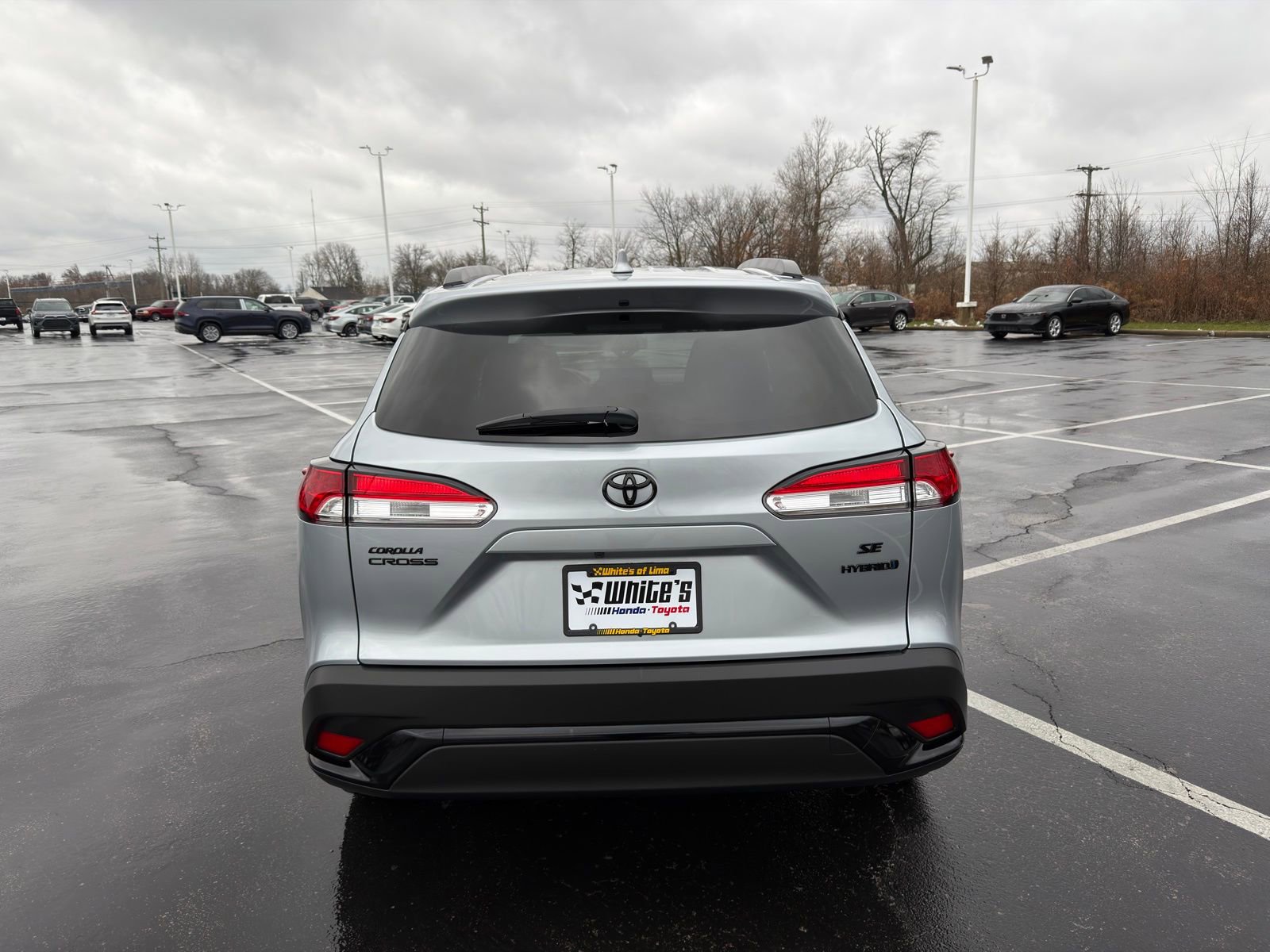 Used 2024 Toyota Corolla Cross SE image 5