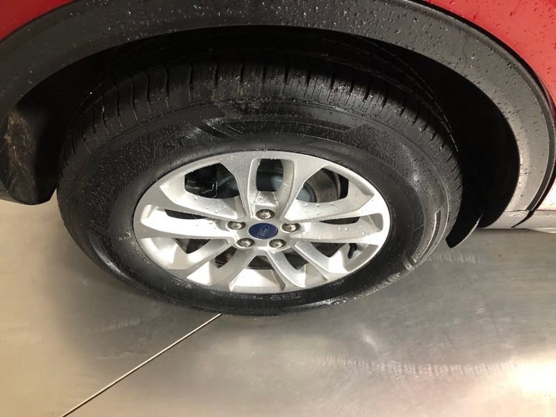 Used 2022 Ford Escape SE w/ Cold Weather Package image 9