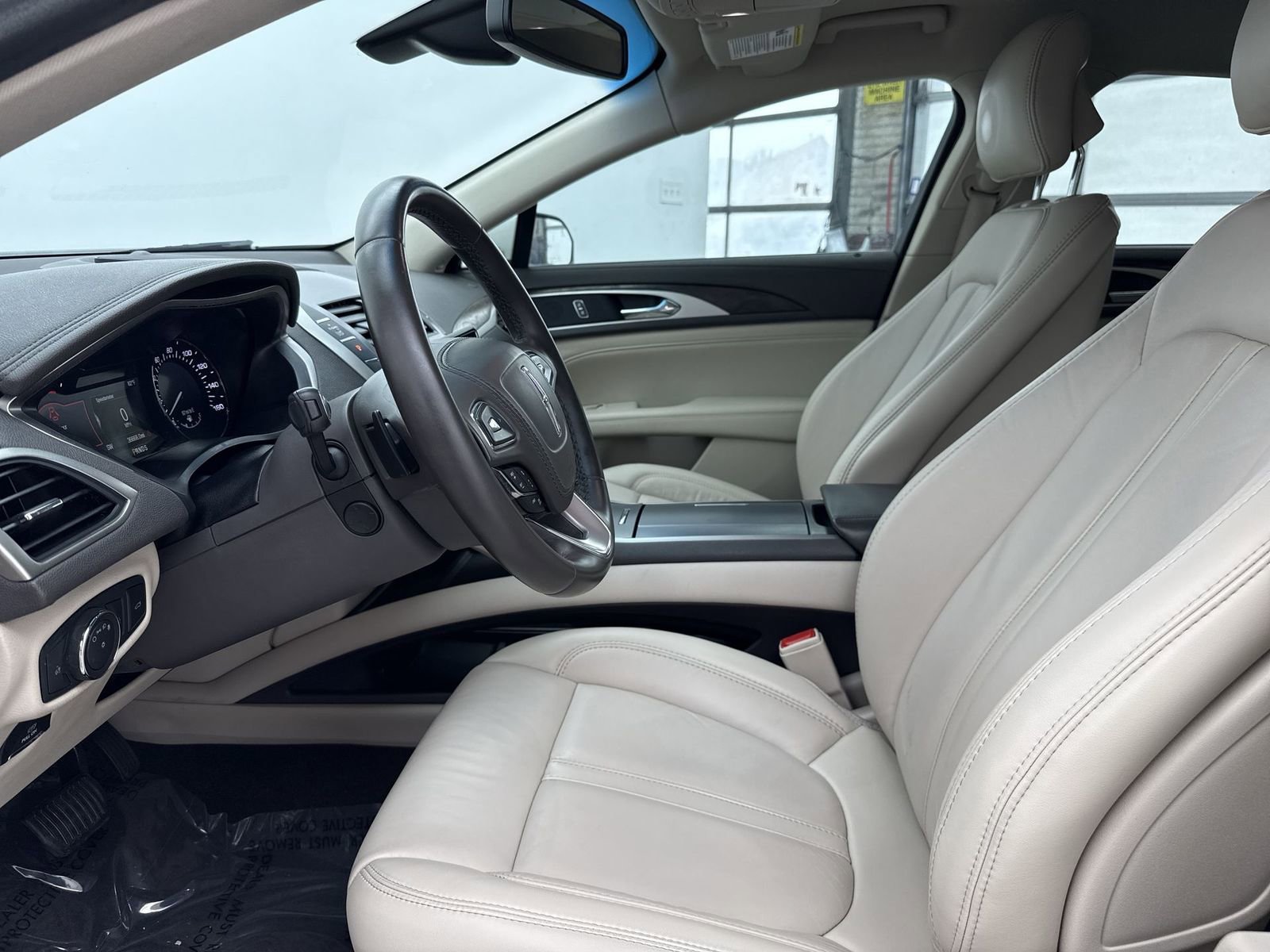 Used 2019 Lincoln MKZ Reserve image 11
