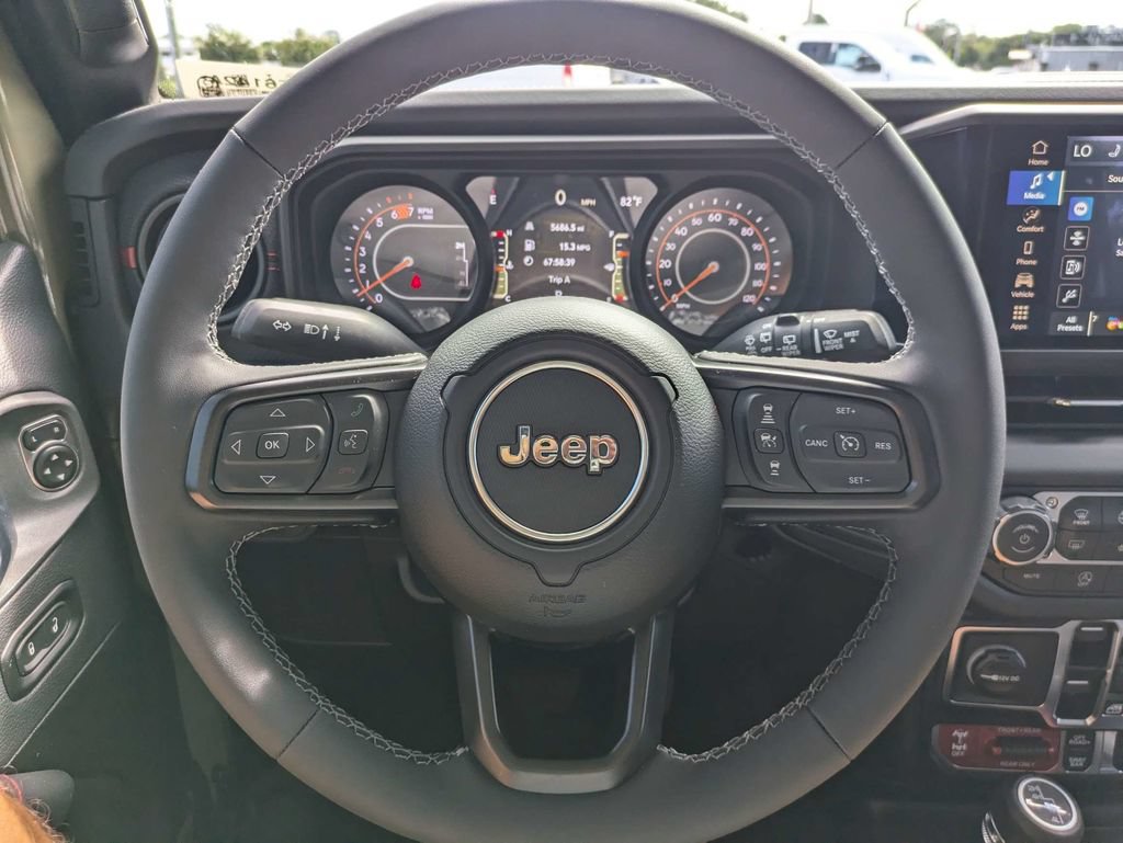Used 2026 Jeep Wrangler Unlimited Rubicon w/ Steel Bumper Group AWD/4WD image 27