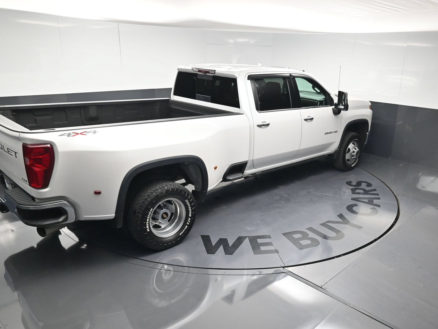 Used 2021 Chevrolet Silverado 3500 LTZ w/ LTZ Convenience Package AWD/4WD image 32