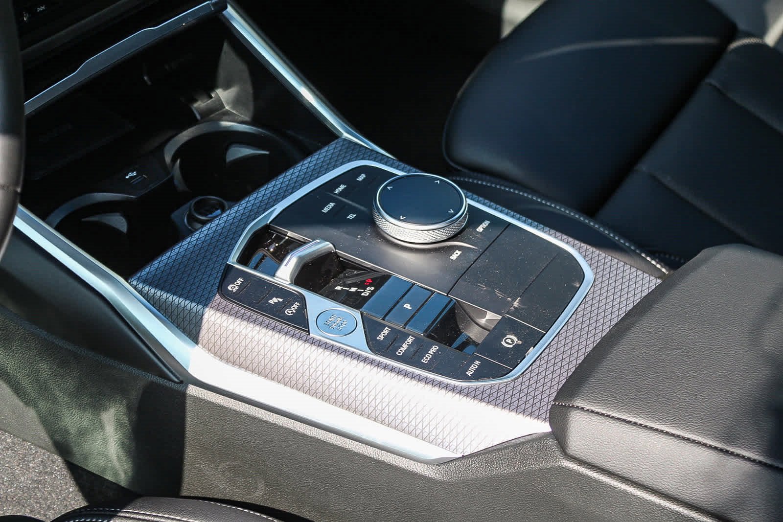 New 2025 BMW 330i xDrive Sedan w/ Convenience Package image 19