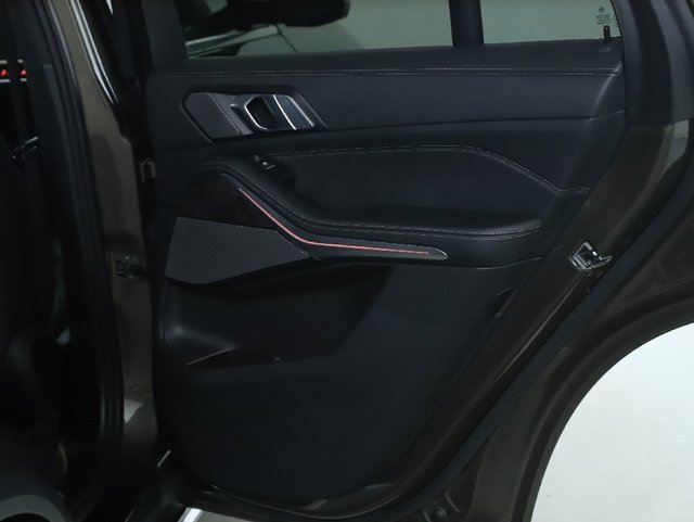 Certified 2025 BMW X5 xDrive40i w/ Premium Package image 33