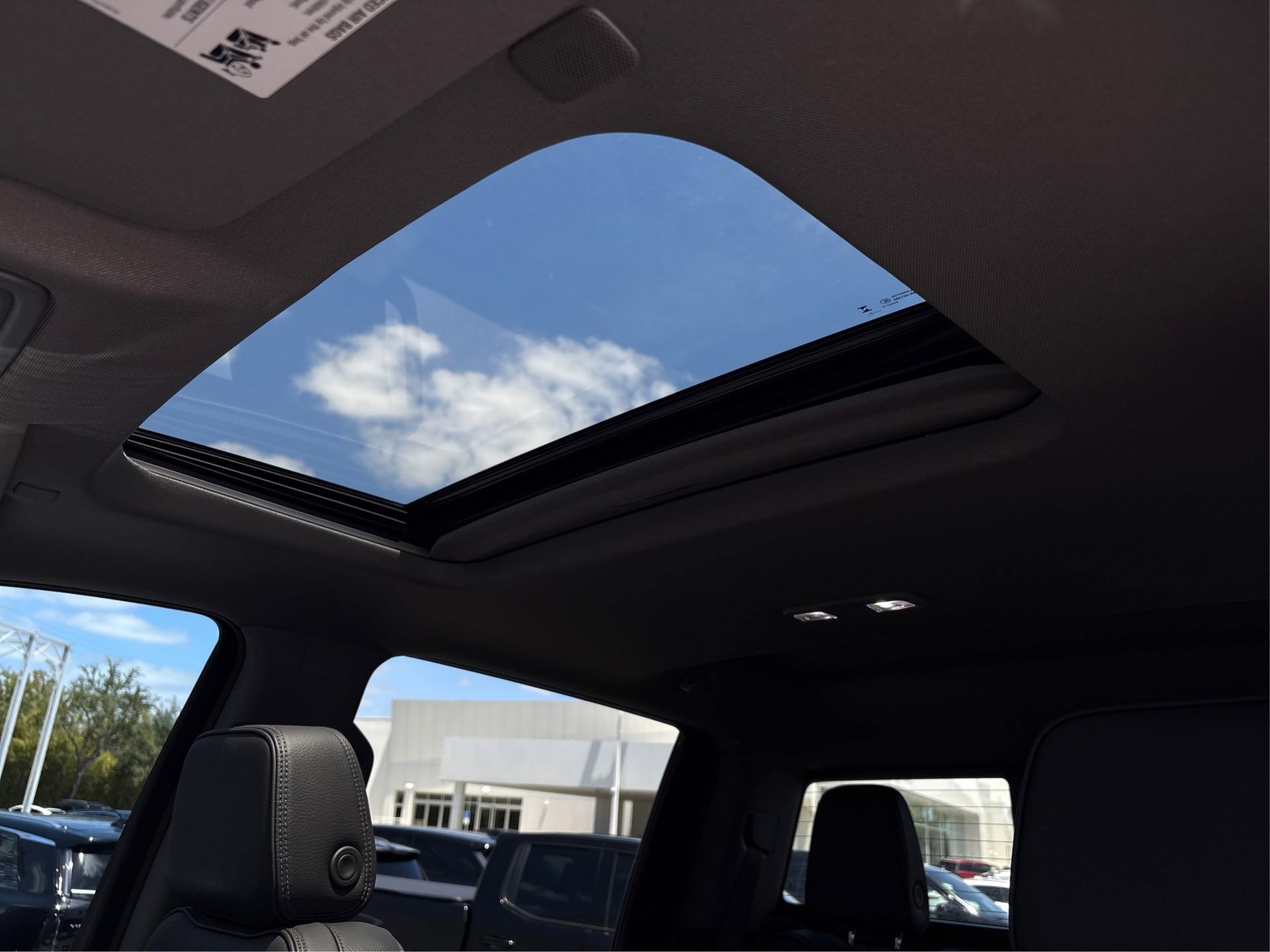 Used 2024 GMC Sierra 2500 Denali w/ Denali Reserve Package image 30