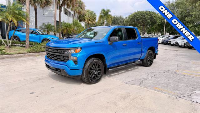 Used 2025 Chevrolet Silverado 1500 Custom w/ Turbomax Blackout Package RWD image 2