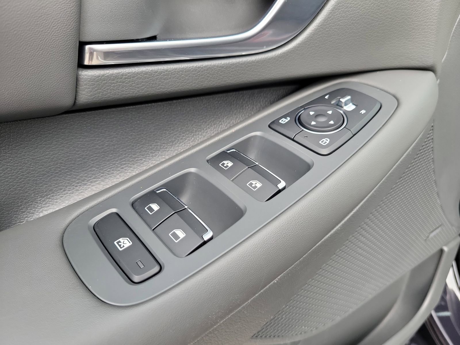 Used 2023 Hyundai Sonata SEL Plus w/ Preferred Accessory Package FWD image 28