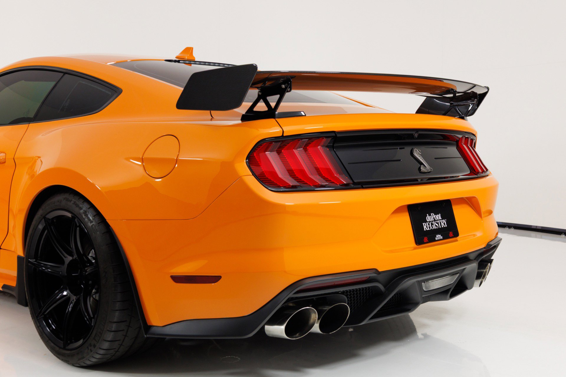 Used 2021 Ford Mustang Shelby GT500 w/ Carbon Fiber Track Pack RWD image 68