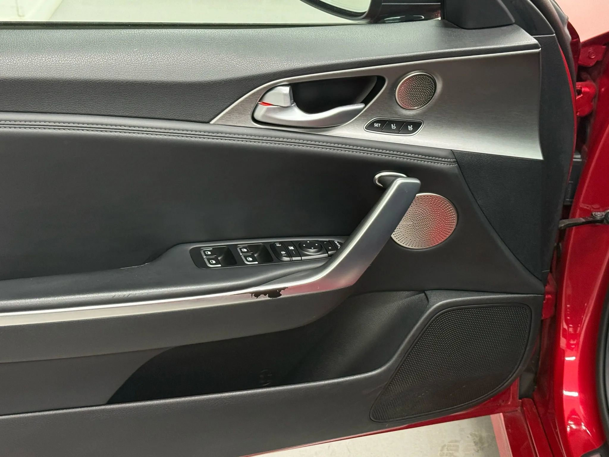 Used 2020 Kia Stinger GT2 image 24