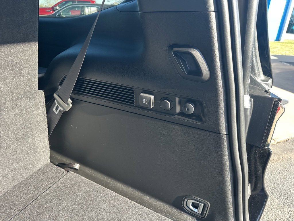 Used 2023 Jeep Wagoneer Base image 29