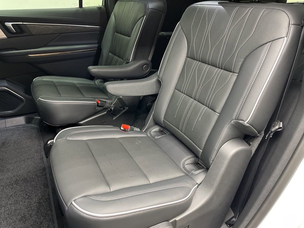 New 2026 Buick Enclave Avenir w/ Super Cruise Package image 6