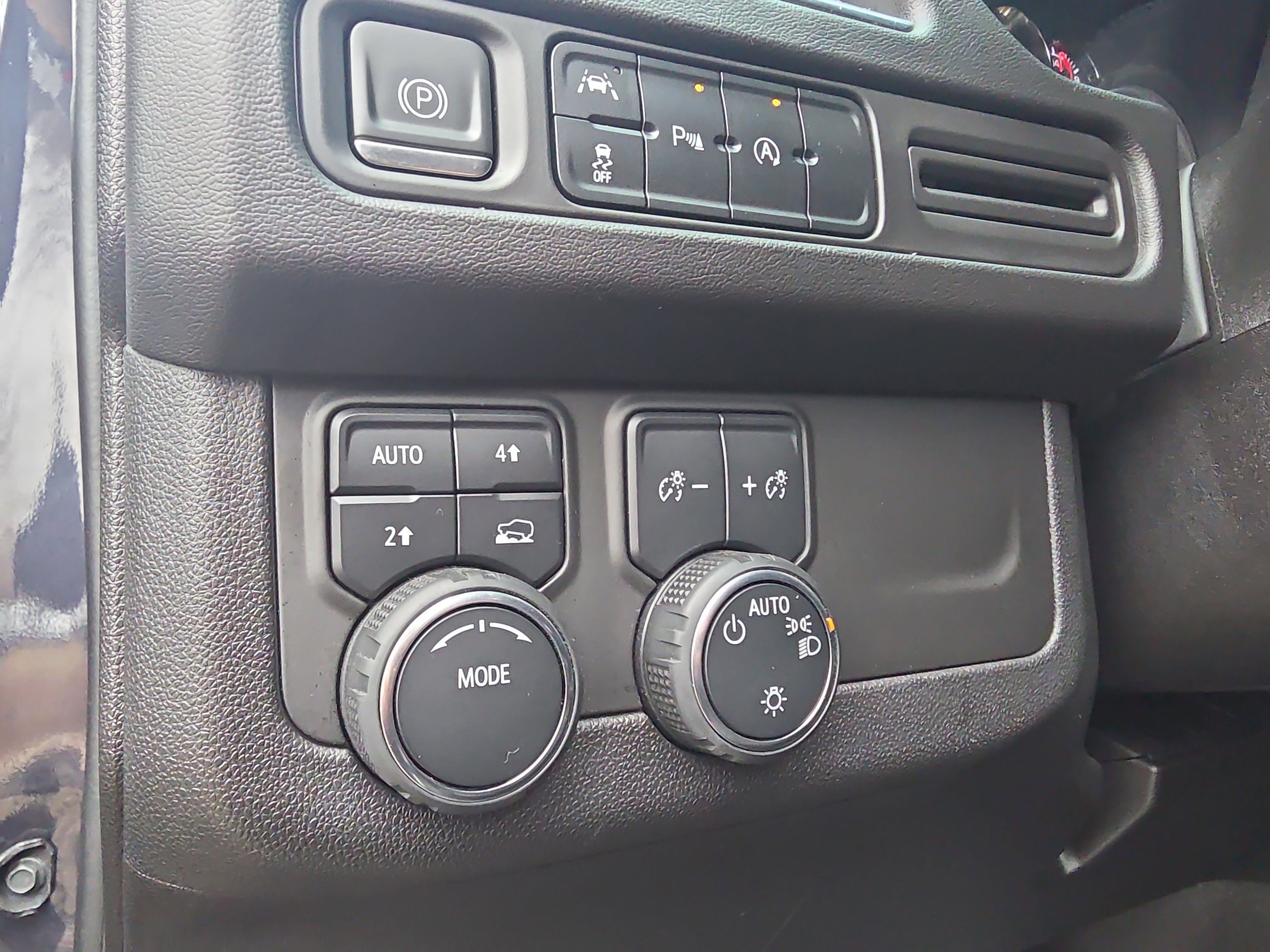 Used 2024 Chevrolet Tahoe LS image 16