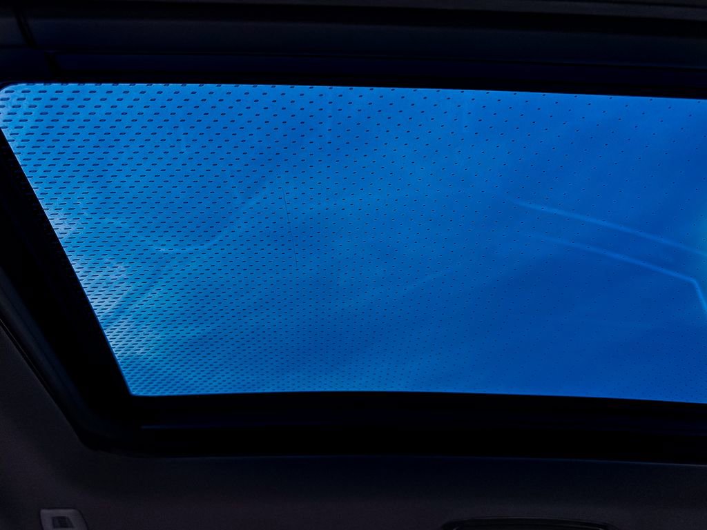 New 2026 BMW X6 M60i image 8