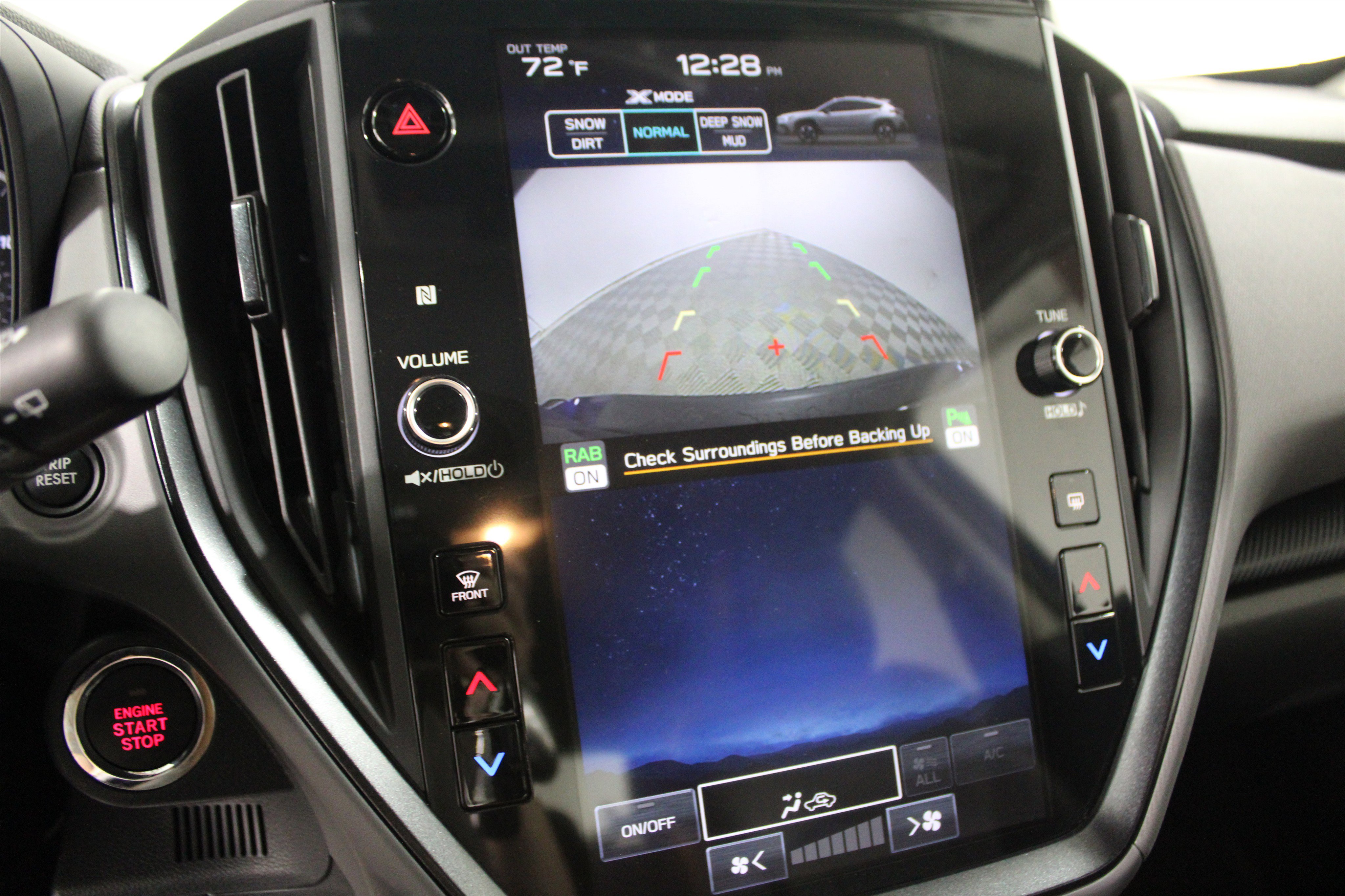 Certified 2025 Subaru Crosstrek 2.5i Limited w/ Crosstrek Mirror Package AWD/4WD image 15