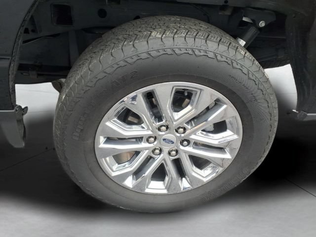 Used 2025 Ford F150 Lariat w/ Equipment Group 501A Mid AWD/4WD image 14