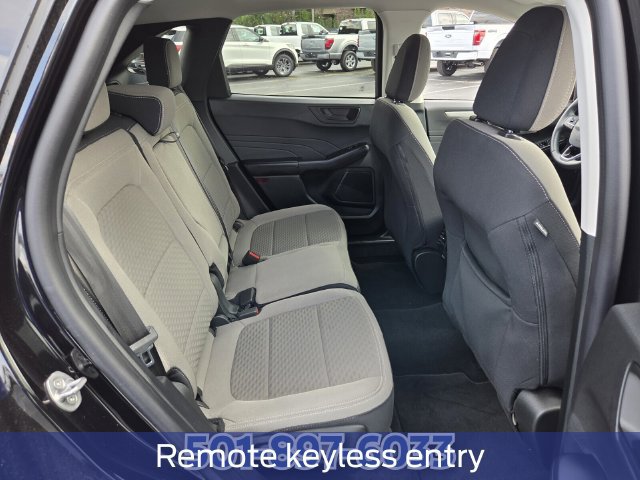 Certified 2022 Ford Escape SE w/ SE Sport Appearance Package FWD image 18