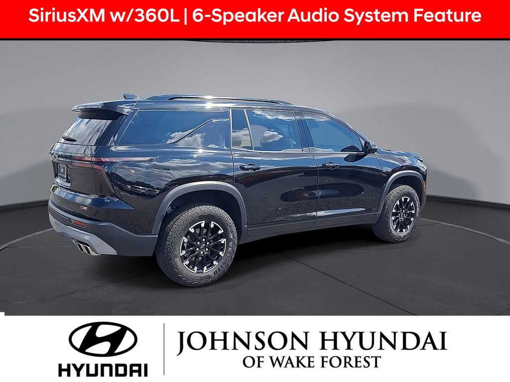 Used 2024 Chevrolet Traverse Z71 AWD/4WD image 4