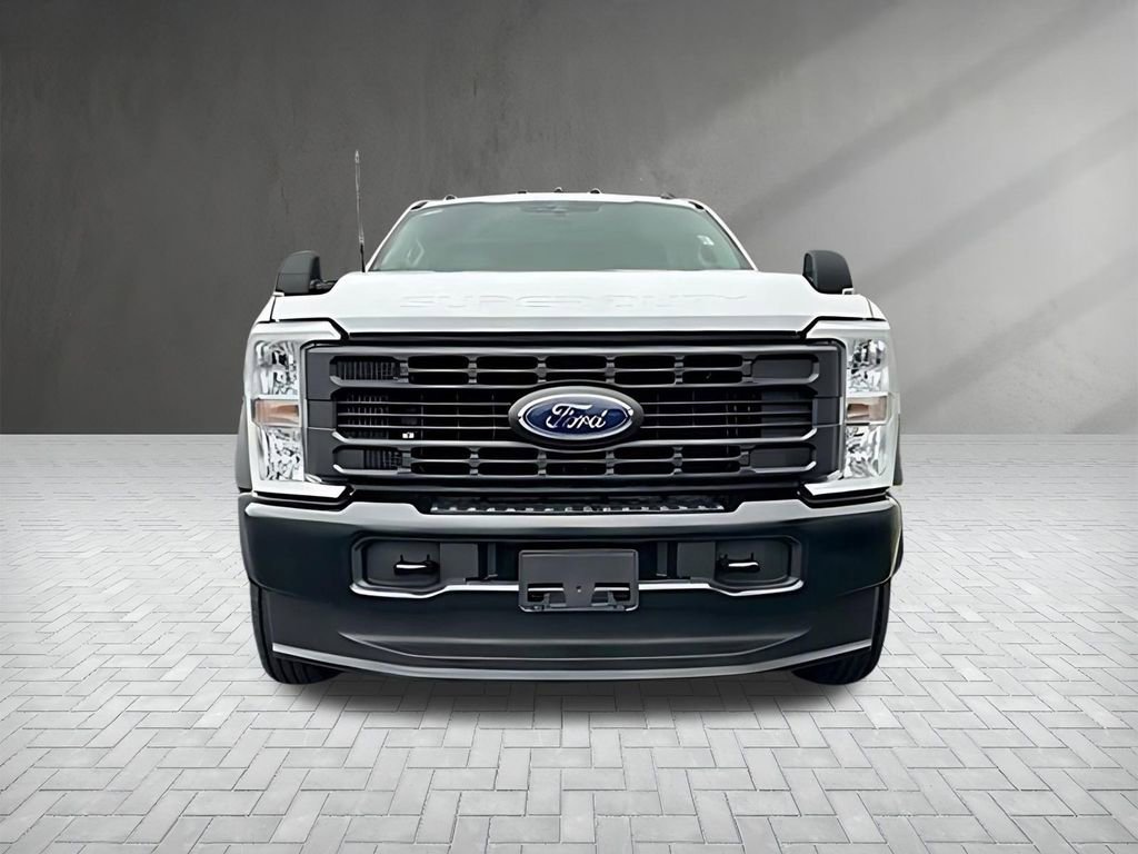 New 2026 Ford F550 4x4 Regular Cab Super Duty image 2