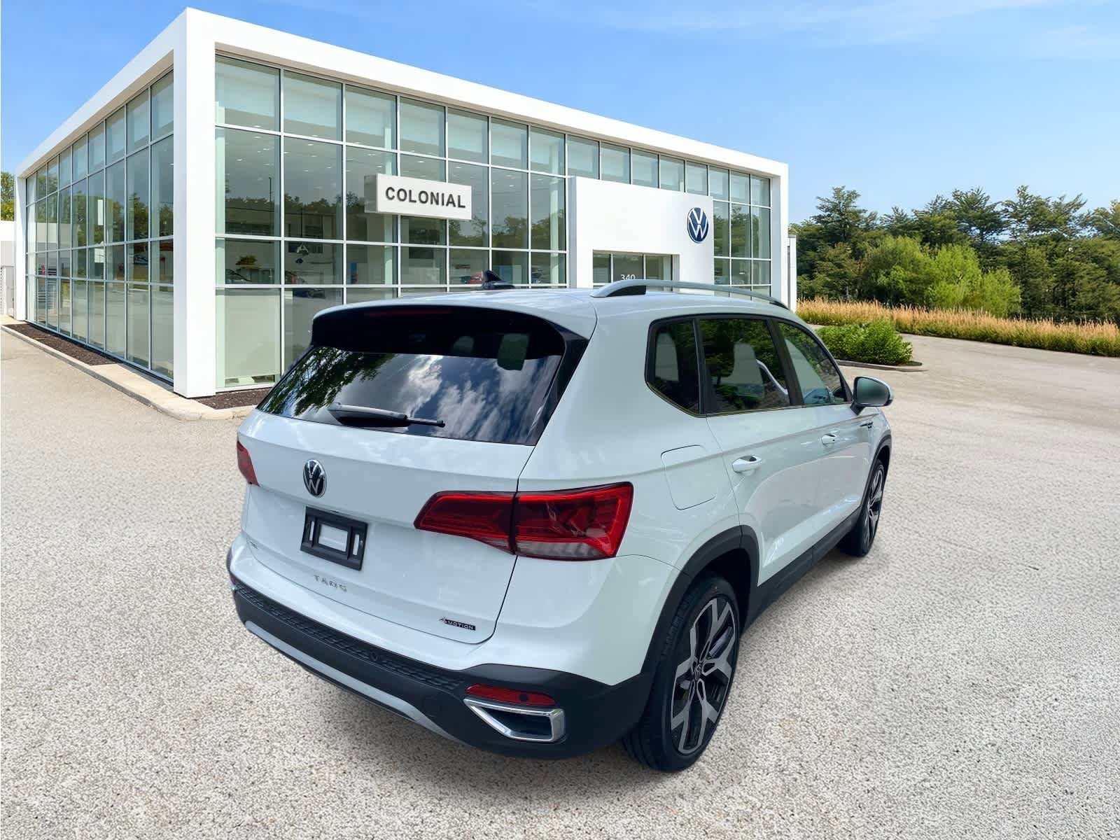 Certified 2022 Volkswagen Taos SEL AWD/4WD image 5